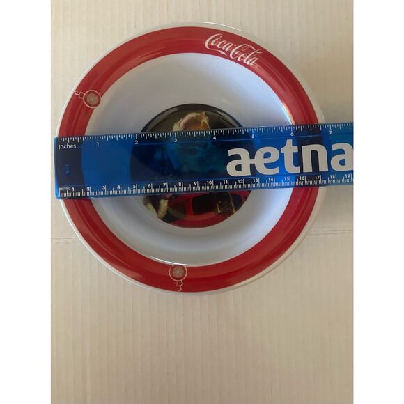 Gibson Melamine Christmas Santa Coca-Cola Dinnerware 4 Plates & Bowls - Picture 11 of 15